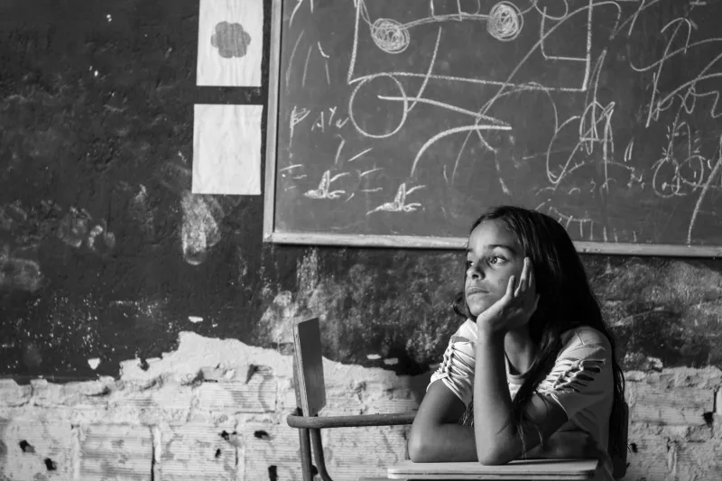 Quando o Sucesso Parece Sorte: Entendendo e Superando a Síndrome do Impostor entre Estudantes